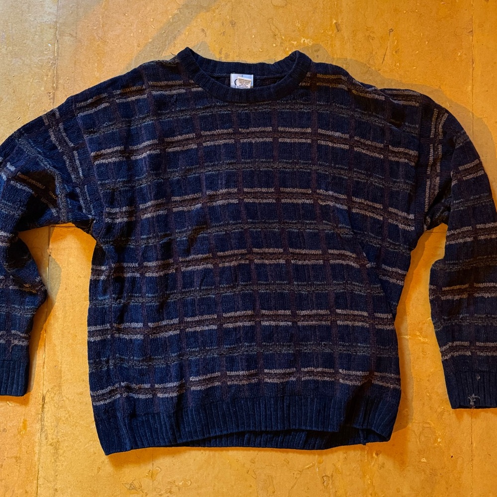 Geoffrey Beene Navy and Gray Plaid Crewneck Sweater